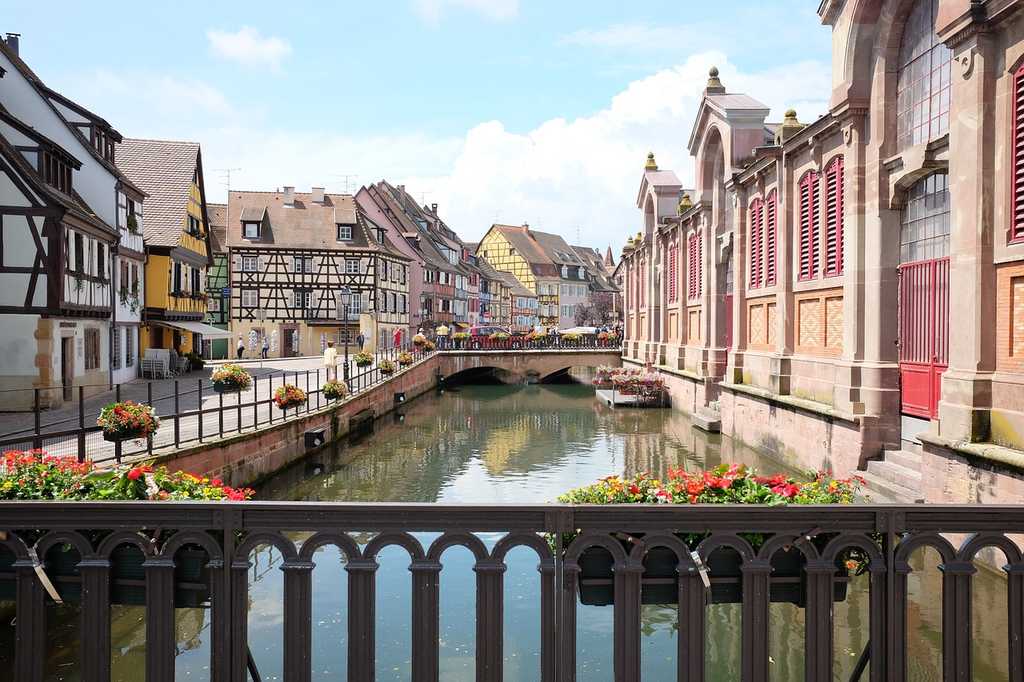Beautiful cities to visit in France